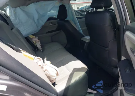 2015 Toyota Camry Se z USA, uszkodzony, nr VIN 4T1BF1FK5FU016987